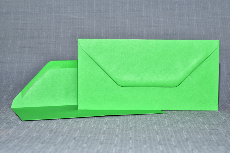 Envelope DL green