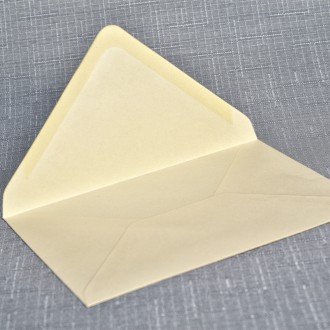Envelope C6 cream